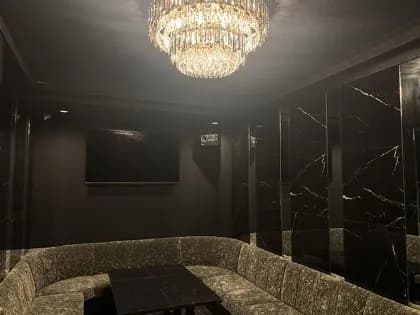 CLUB-BARYON5